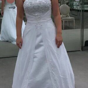 Wedding dress